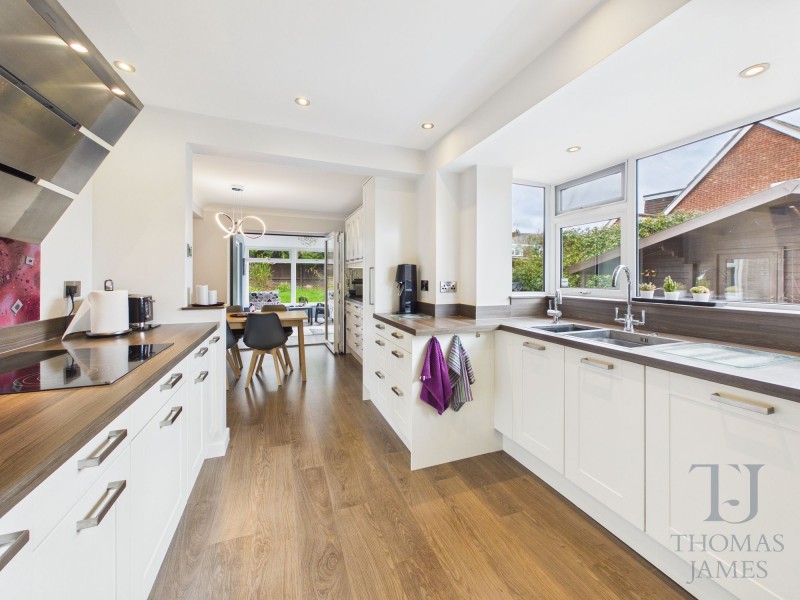 View Full Details for Hoe View Road, Cropwell Bishop, NG12