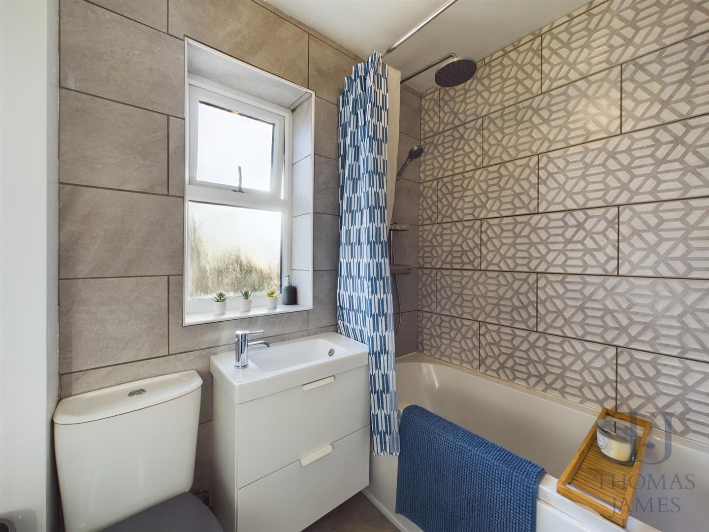 Images for Brendon Grove, Bingham, Nottingham