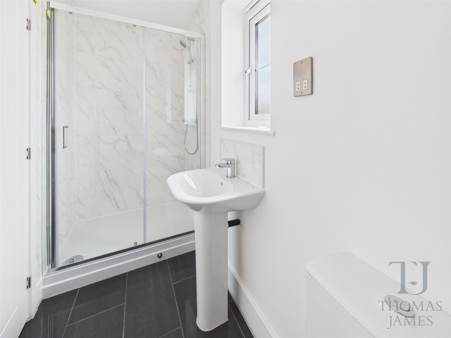 Images for Clipstone Road East, Forest Town, Mansfield