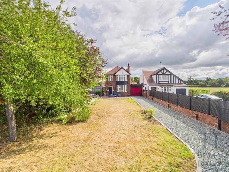 View Full Details for Ruddington Lane, Nottingham