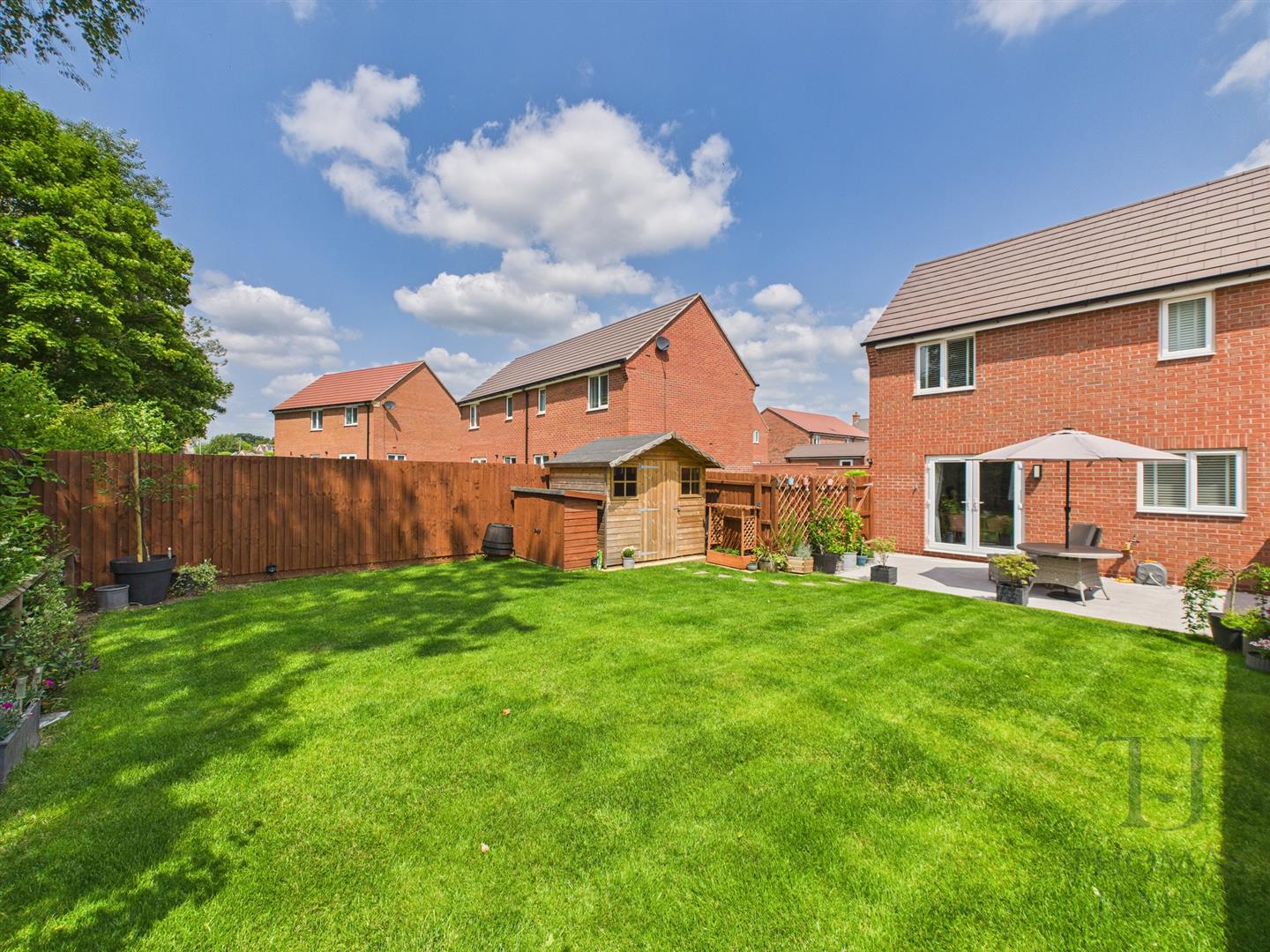 Images for Newbury Gardens, Radcliffe on Trent