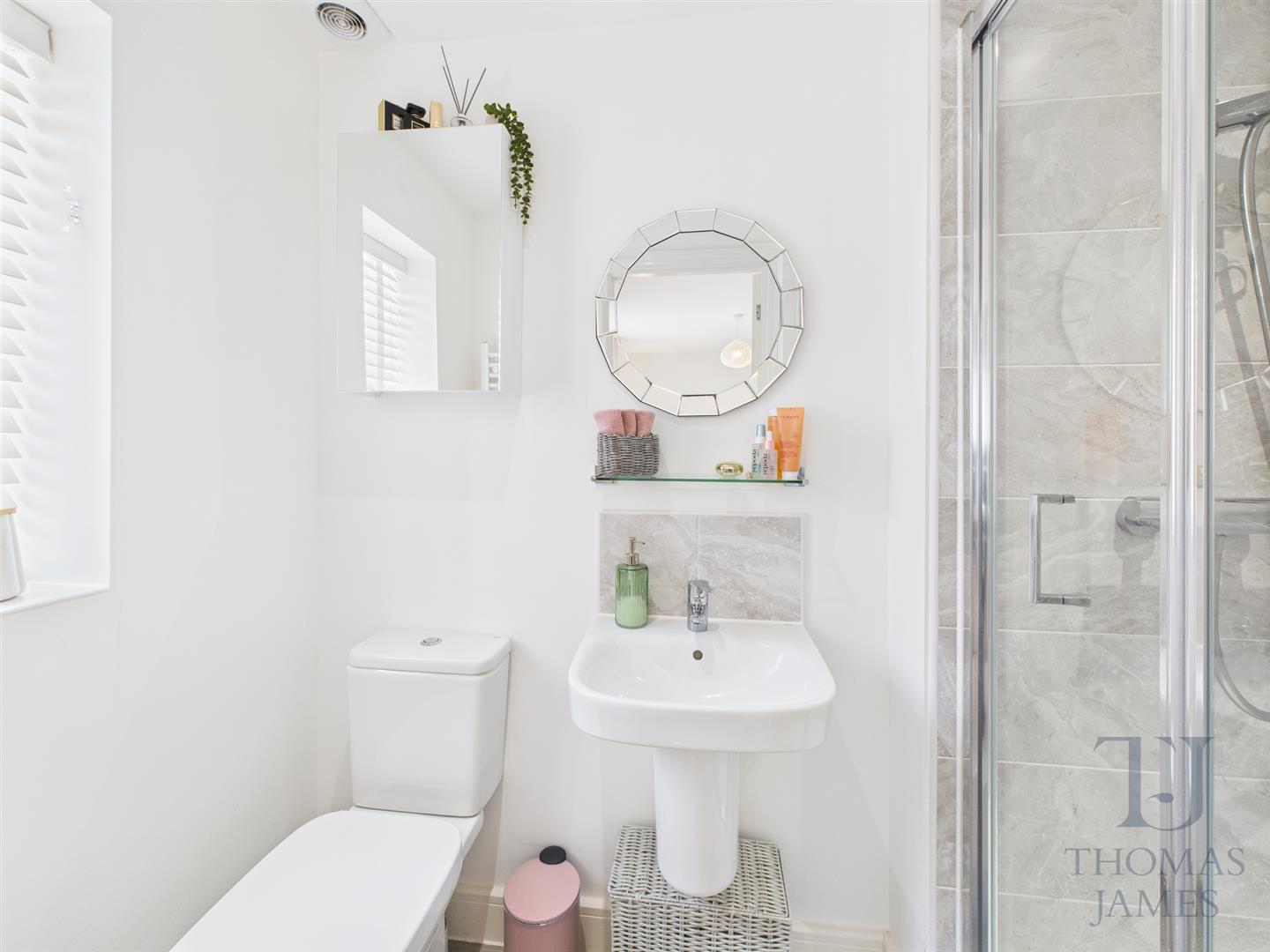 Images for Newbury Gardens, Radcliffe on Trent