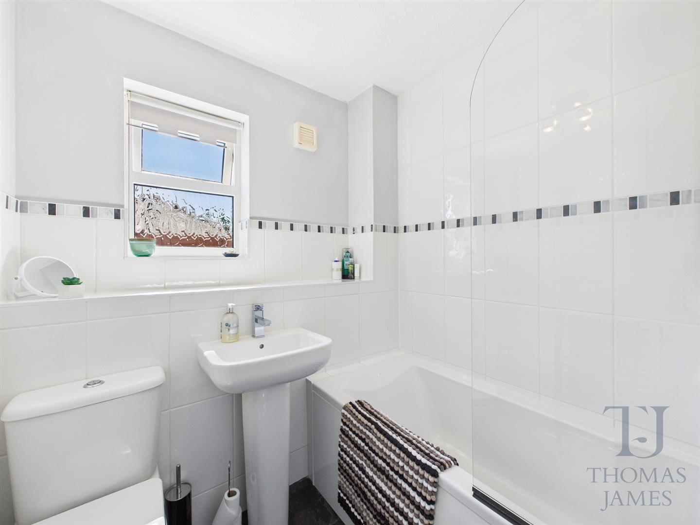 Images for Whitehall Court, Radcliffe-On-Trent, Nottingham