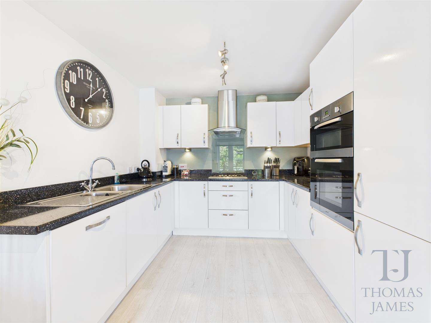 Images for Whitehall Court, Radcliffe-On-Trent, Nottingham