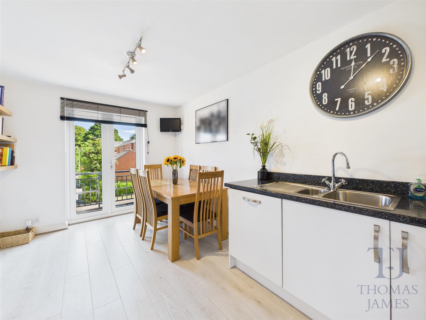 Images for Whitehall Court, Radcliffe-On-Trent, Nottingham