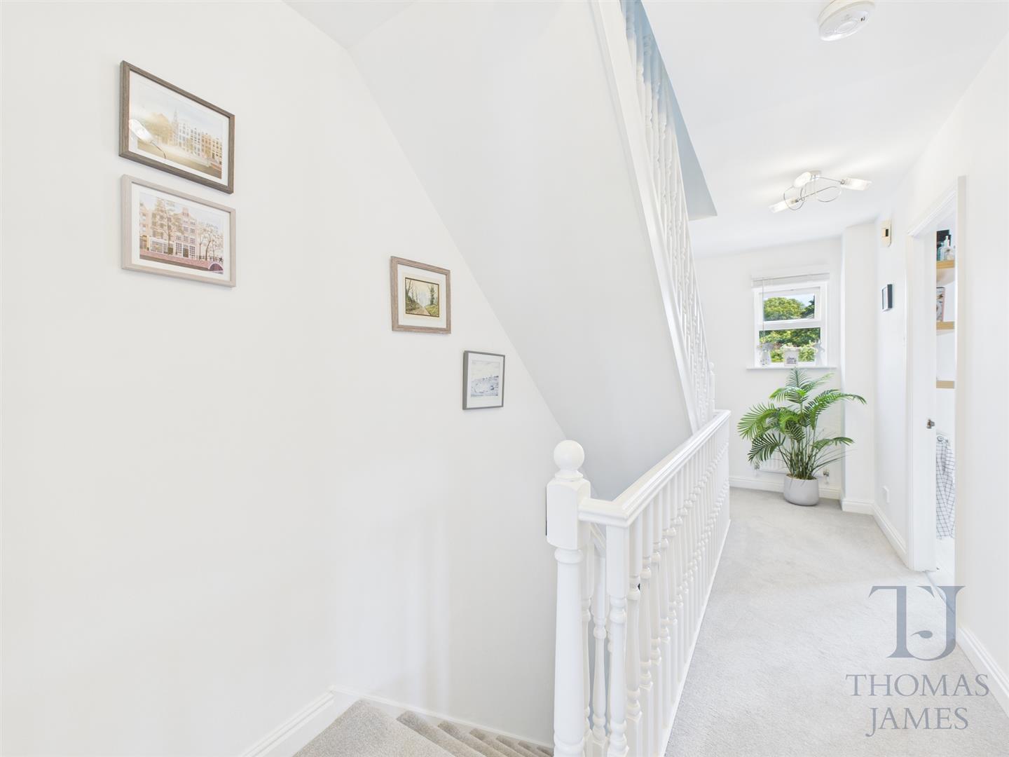 Images for Whitehall Court, Radcliffe-On-Trent, Nottingham