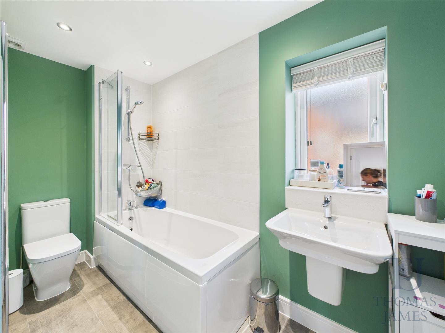 Images for Hallam Drive, Radcliffe-On-Trent, Nottingham