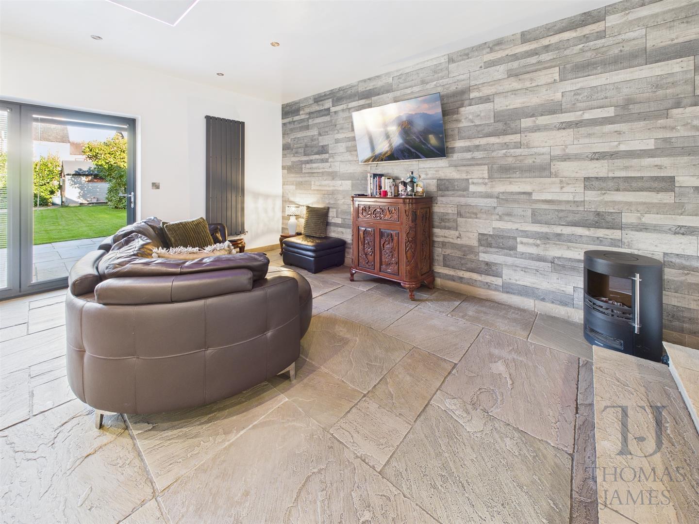 Images for Meadow End, Gotham, Nottingham