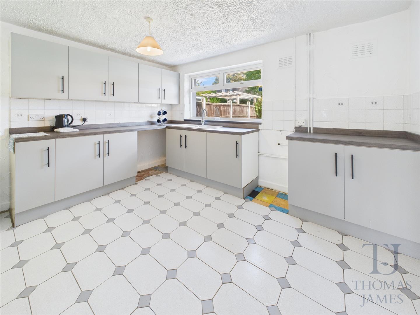 Images for Bradley Walk, Clifton, Nottingham