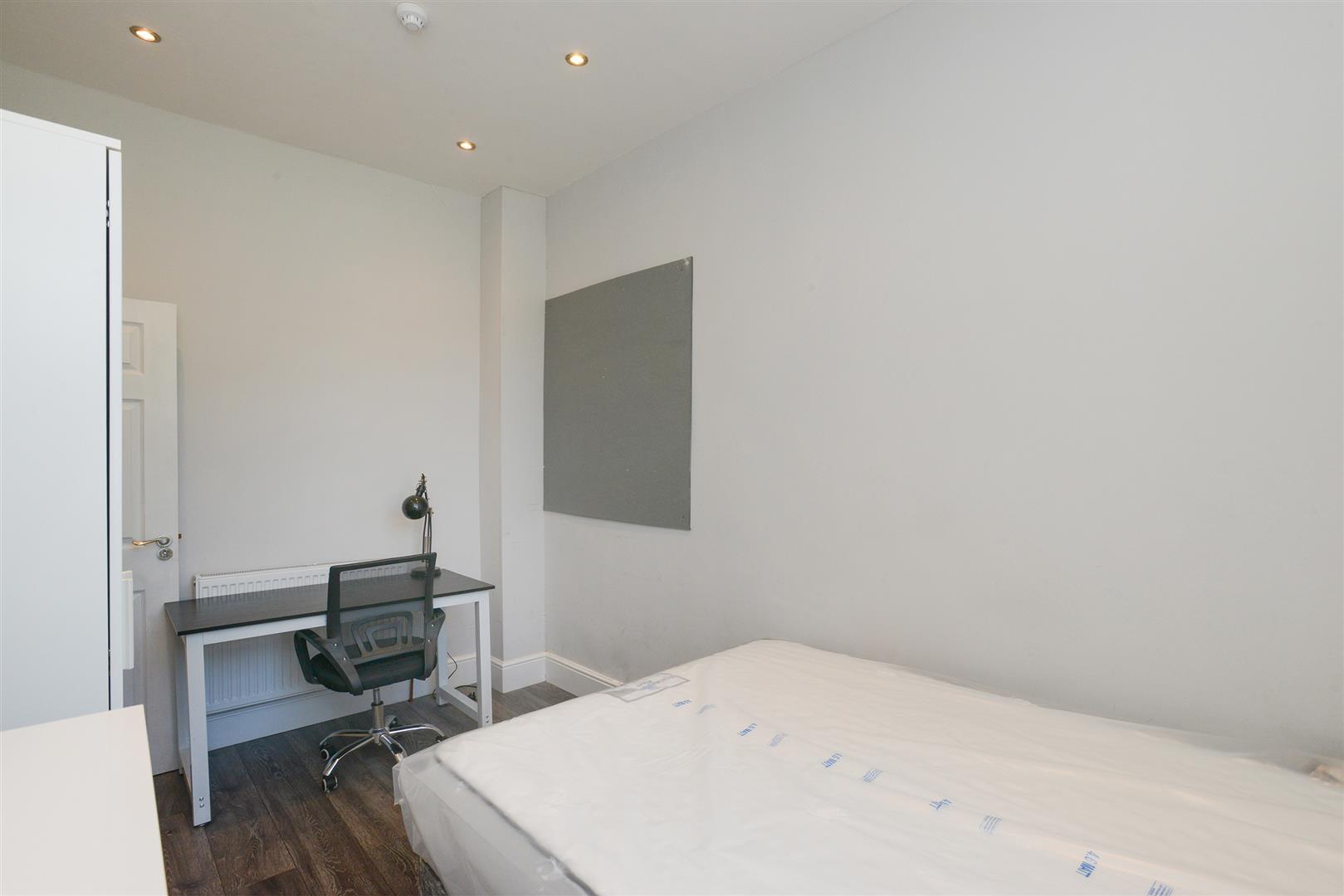 Images for Wellington Square, Nottingham