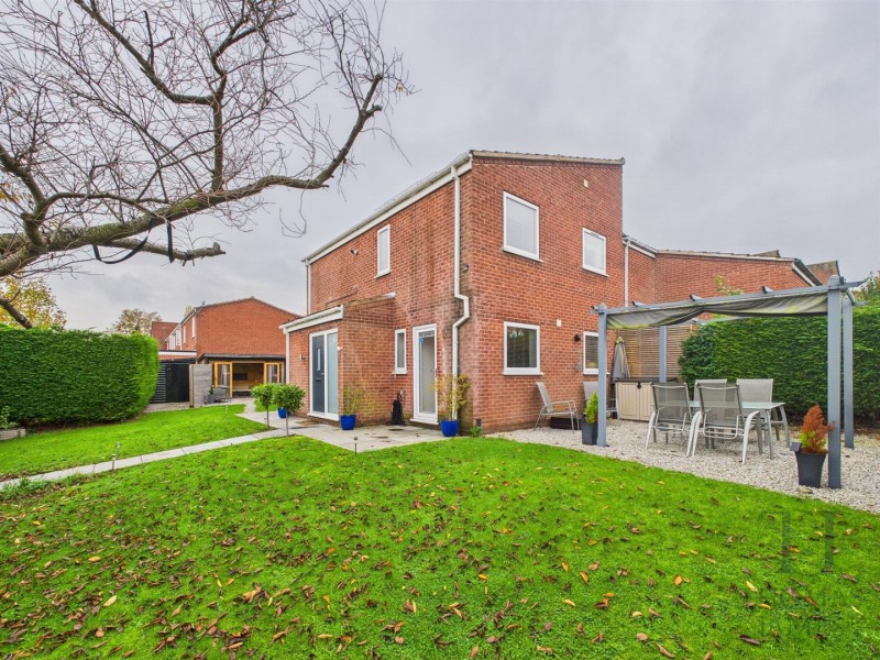 View Full Details for Cropston Close, West Bridgford, Nottingham