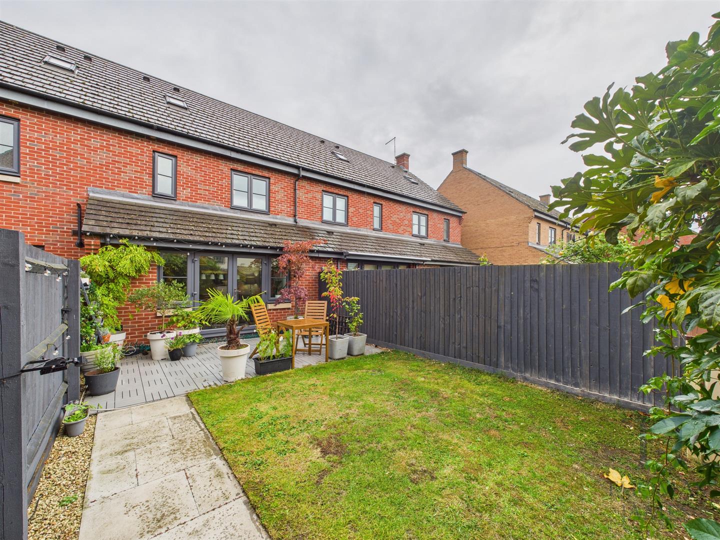 Images for Halfpenny Walk, Wilford. Nottingham