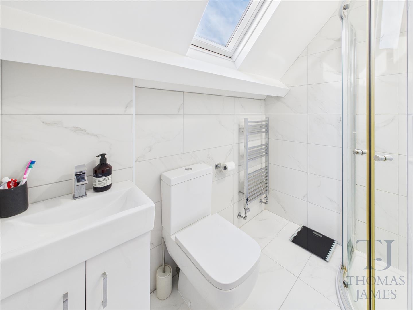 Images for Pygall Avenue, Gotham