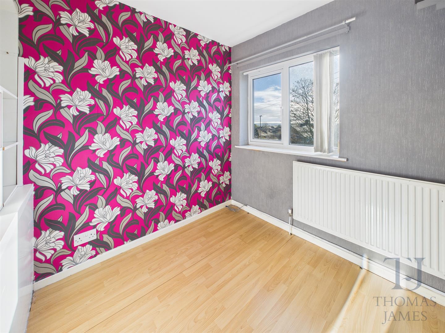 Images for Pinewood Gardens, Clifton, Nottingham