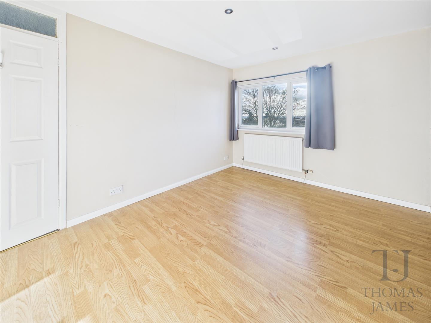 Images for Pinewood Gardens, Clifton, Nottingham