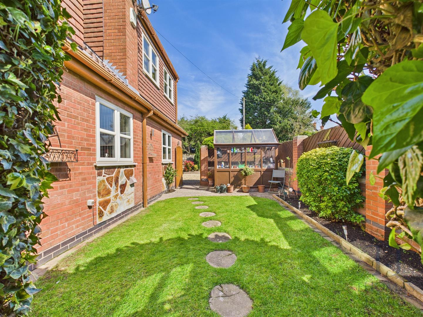 Images for 18 The Limes, Manor Park, Ruddington, Nottingham