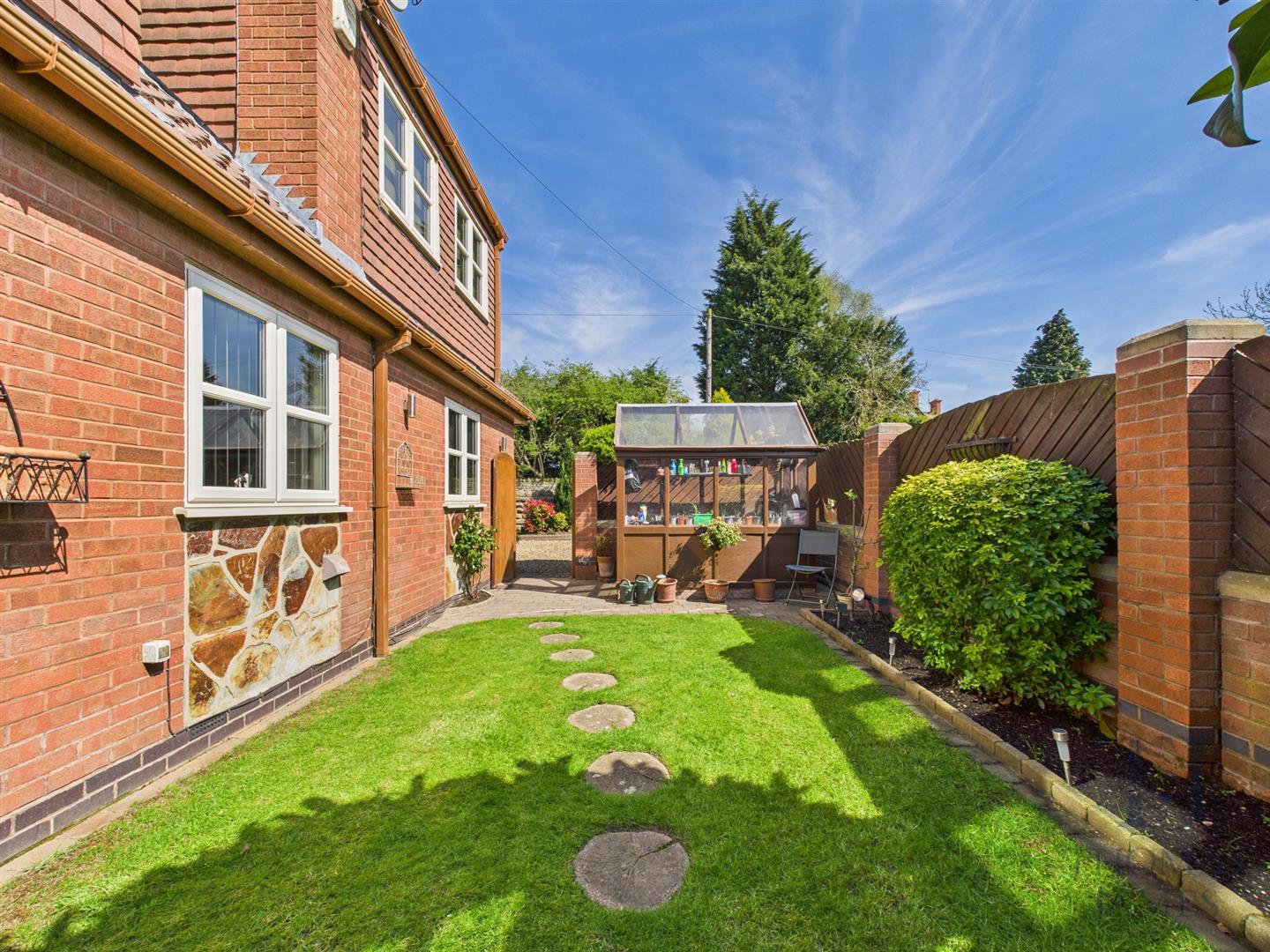 Images for 18 The Limes, Manor Park, Ruddington, Nottingham