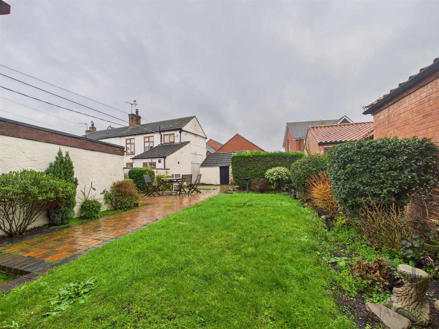 Images for Meadow End, Gotham