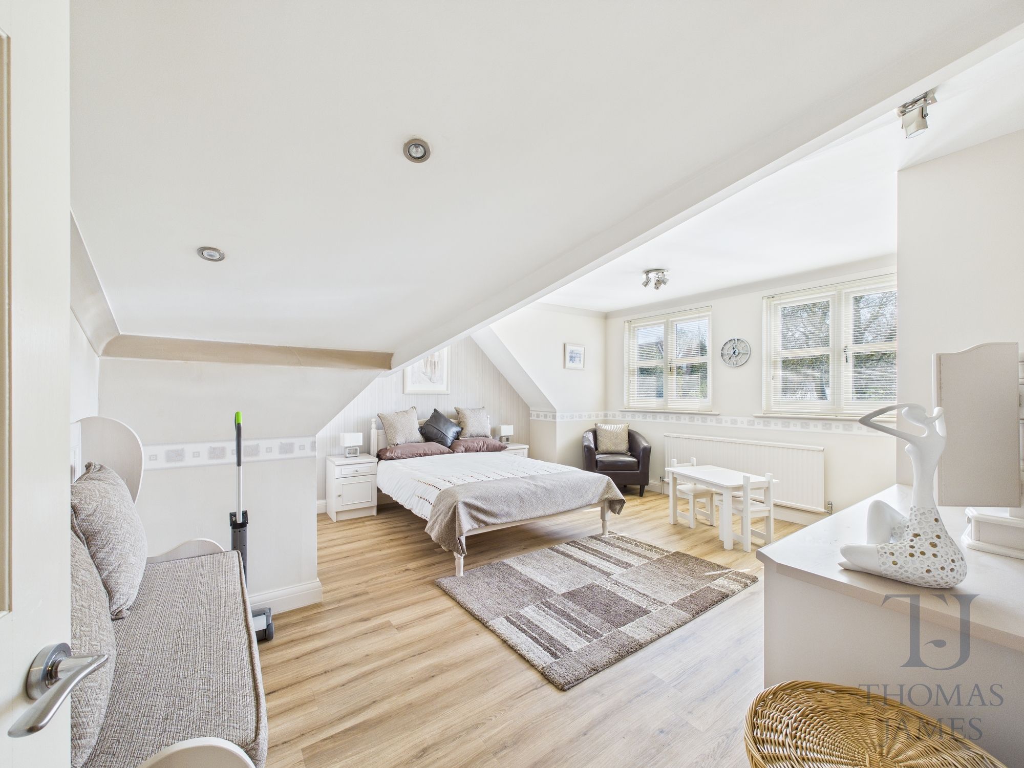Images for 18 Manor Park, Nottingham, NG11