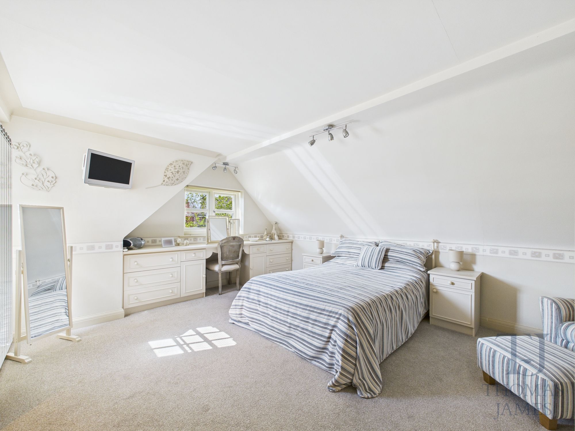 Images for 18 Manor Park, Nottingham, NG11